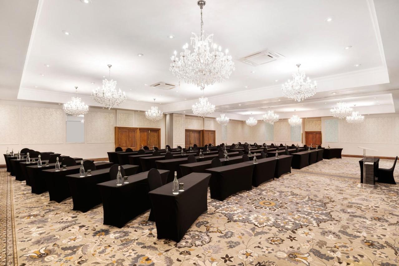 Protea Hotel By Marriott Johannesburg Balalaika Sandton Kültér fotó