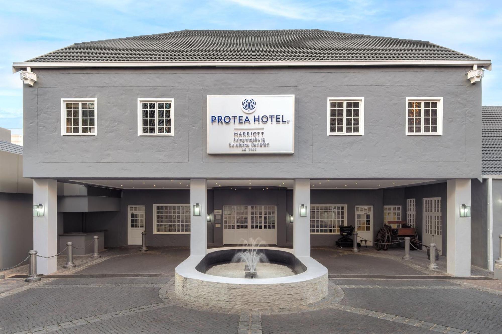 Protea Hotel By Marriott Johannesburg Balalaika Sandton Kültér fotó